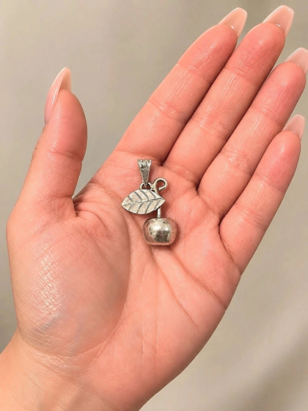 Vintage Taxco Mexico 925 Sterling Silver Apple & Leaf Pendant 5g
